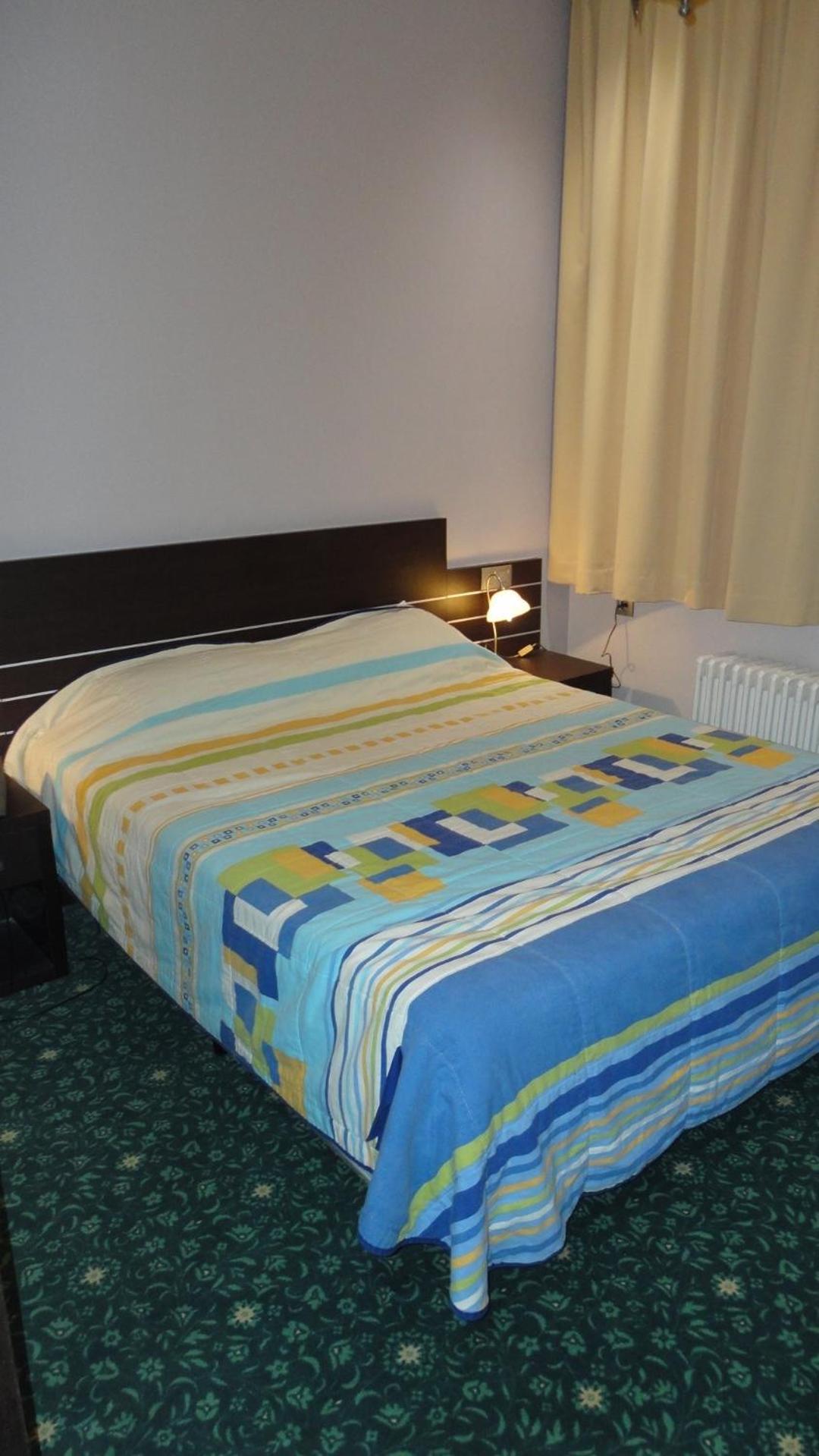 Hotel L'Auberge Du Souverain Auderghem Экстерьер фото